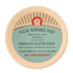 first aid beauty facial radiance pads